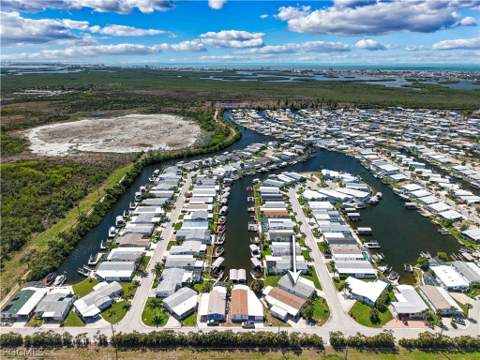 17501 Primrose Ct, Fort Myers Beach FL - photo 15 of 38