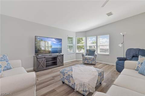 17501 Primrose Ct, Fort Myers Beach FL - photo 8 of 38