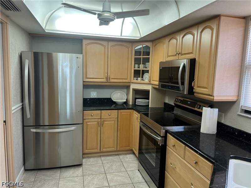 2 bedroom Condominium at 4260 SE 20th Pl 801, River Towers Condo, Cape Coral — photo 4