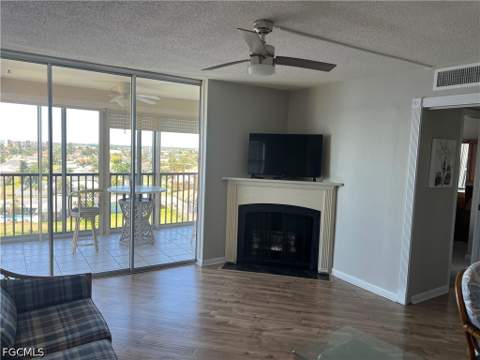 4260 SE 20th Pl 801, Cape Coral FL - photo 7 of 31
