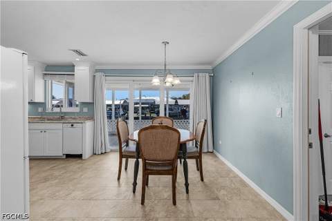 7815 Bocilla Ln, Bokeelia FL - photo 8 of 39