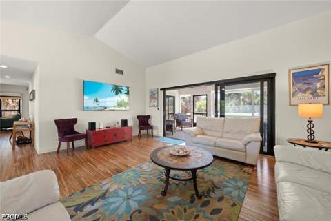 4339 Gulf Pines Dr, Sanibel FL - photo 12 of 48