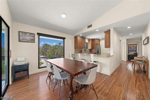 4339 Gulf Pines Dr, Sanibel FL - photo 13 of 48