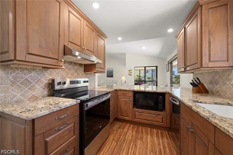 4339 Gulf Pines Dr, Sanibel FL - photo 17 of 48