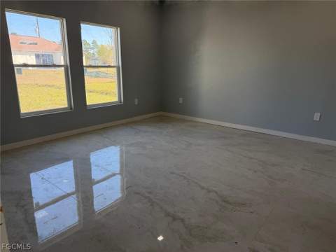 484 Westdale Ave, Lehigh Acres FL - photo 12 of 33