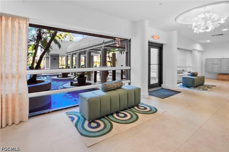 2 bedroom Condominium at 3100 Gulf Shore Blvd N 104, Lucerne, Naples — photo 3