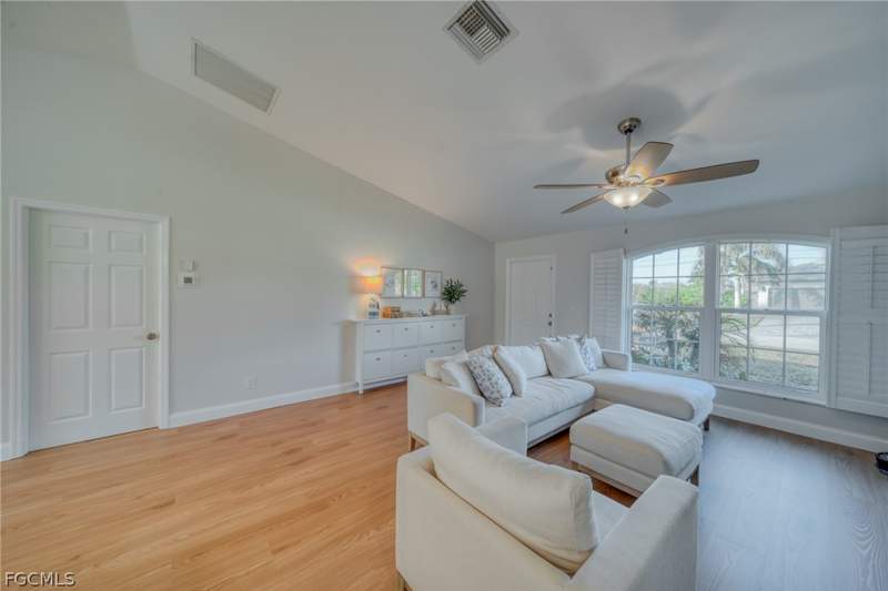 3 bedroom SingleFamilyResidence at 2847 SW 26th Pl, Cape Coral, Cape Coral — photo 3