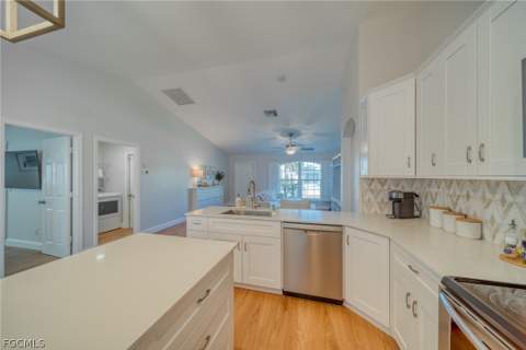 2847 SW 26th Pl, Cape Coral FL - photo 8 of 32