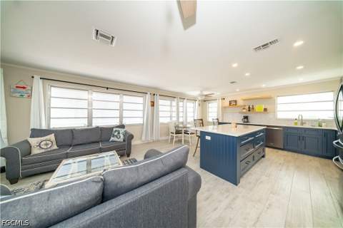 119 Andre Mar Dr, Fort Myers Beach FL - photo 12 of 25
