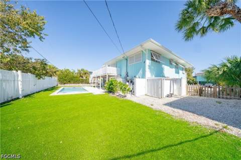 119 Andre Mar Dr, Fort Myers Beach FL - photo 18 of 25