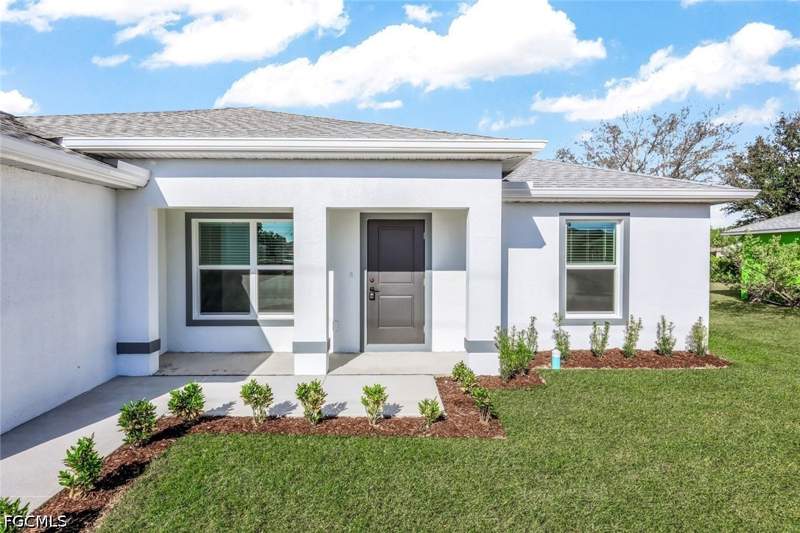 3 bedroom SingleFamilyResidence at 1702 NW 5th Pl, Cape Coral, Cape Coral — photo 3