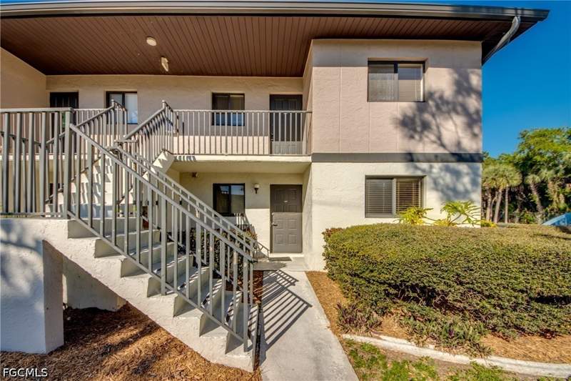 2 bedroom Condominium at 1211 Barrett Rd 1108, Country Pines Condo, North Fort Myers — photo 2
