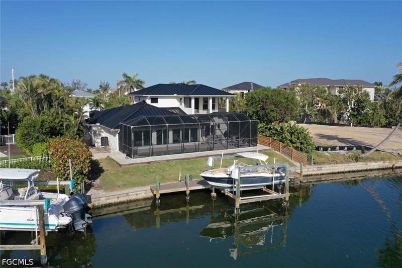 4 bedroom SingleFamilyResidence at 1146 Golden Olive Ct, Shell Harbor, Sanibel — photo 3