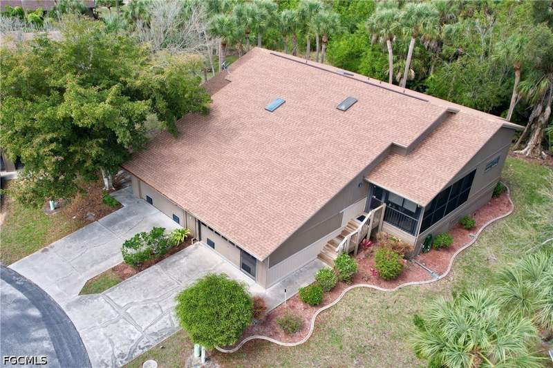 2 bedroom Attached at 17503 Village Inlet Ct, Island Park Village, Fort Myers — photo 2