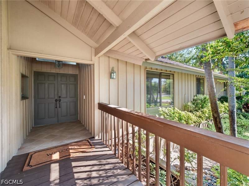 4 bedroom SingleFamilyResidence at 12330 McGregor Woods Cir, McGregor Woods, Fort Myers — photo 3