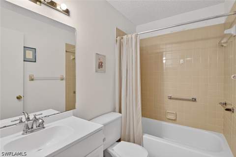 1704 Kings Lake Blvd 201, Naples FL - photo 19 of 32