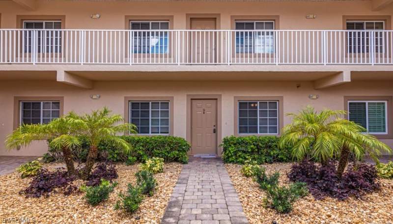 2 bedroom Condominium at 9113 Michael Cir 9, Peridot At Sunstone, Naples — photo 3