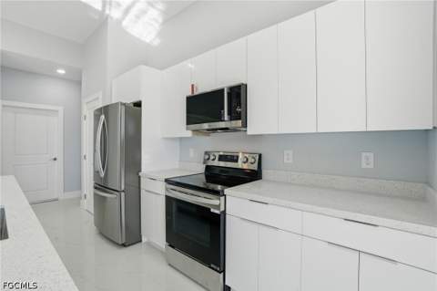 429 Palmyra Ave, Lehigh Acres FL - photo 11 of 44
