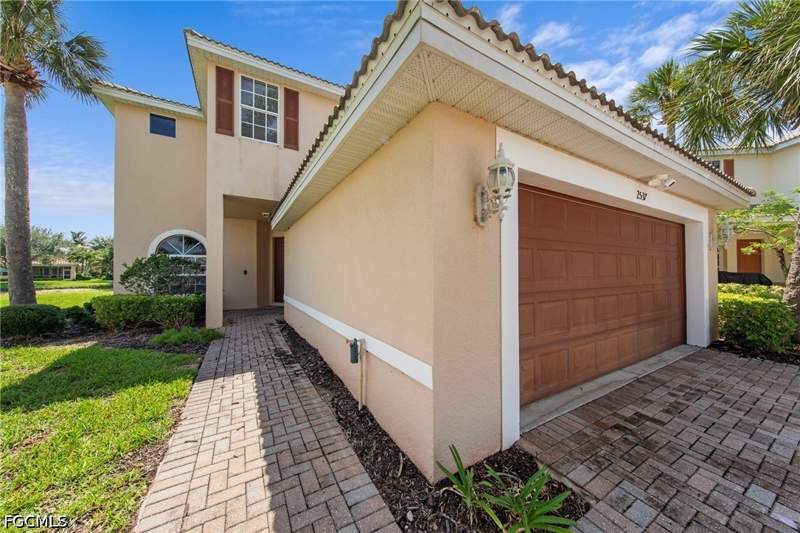 4 bedroom SingleFamilyResidence at 2537 Deerfield Lake Ct, Coral Lakes, Cape Coral — photo 5