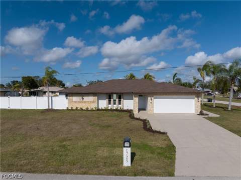 1725 SE 3rd St, Cape Coral FL - photo 7 of 29