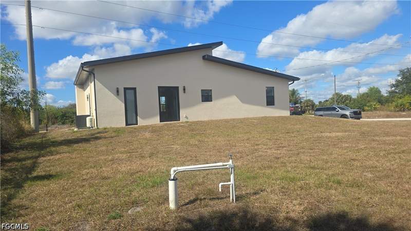 3 bedroom SingleFamilyResidence at 761 Bell Blvd S, Lehigh Acres, Lehigh Acres — photo 5