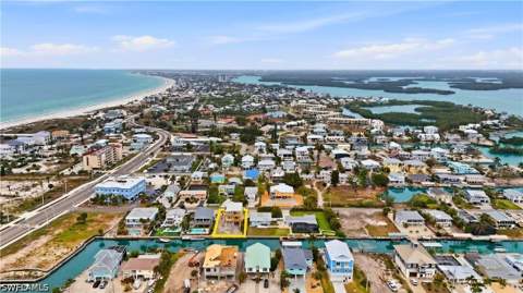 140 Bahia Via, Fort Myers Beach FL - photo 12 of 20