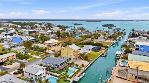 140 Bahia Via, Fort Myers Beach FL - photo 16 of 20