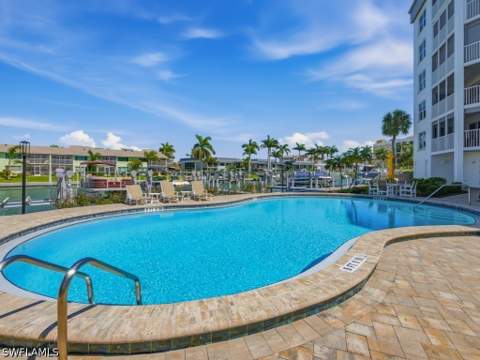 891 Huron Ct 302, Marco Island FL - photo 24 of 42