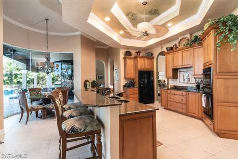 3433 Crayton Rd, Naples FL - photo 6 of 33