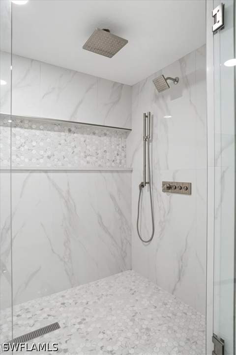 980 Cape Marco Dr 706, Marco Island FL - photo 18 of 45