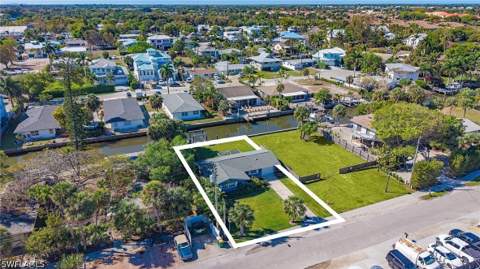 2772 Bayview Dr, Naples FL - photo 11 of 13