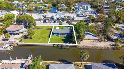 2772 Bayview Dr, Naples FL - photo 12 of 13