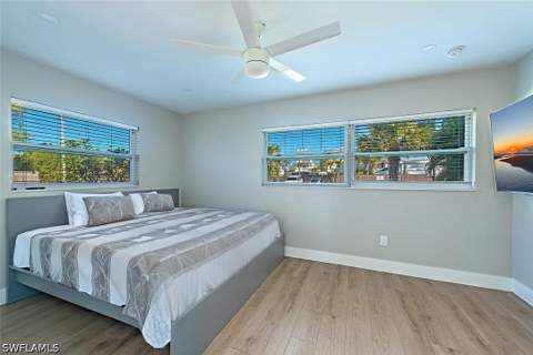 2772 Bayview Dr, Naples FL - photo 6 of 13