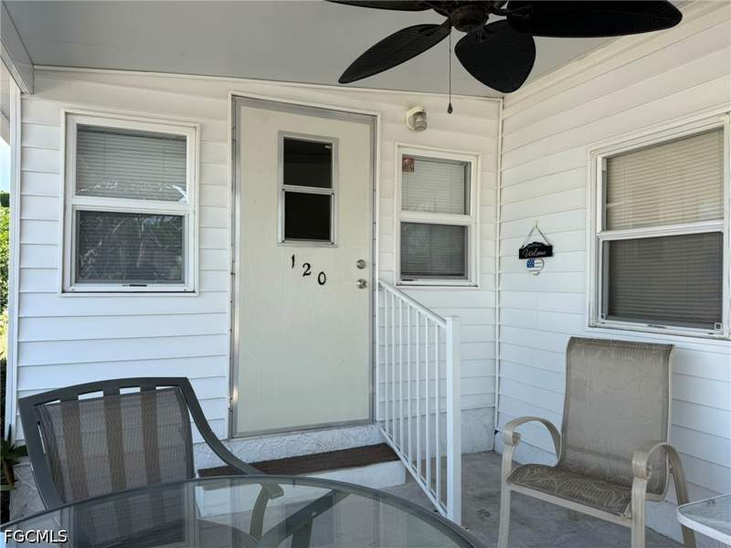 2 bedroom ManufacturedHome at 120 Lantern Pl, Mobile Manor, North Fort Myers — photo 5