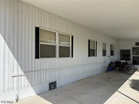 120 Lantern Pl, North Fort Myers FL - photo 6 of 47