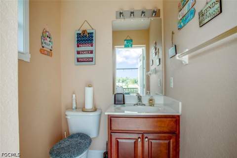 1915 NE 23rd Ave, Cape Coral FL - photo 24 of 29