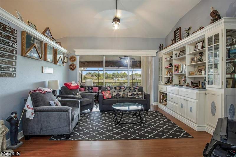 4 bedroom SingleFamilyResidence at 1915 NE 23rd Ave, Cape Coral, Cape Coral — photo 4