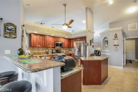 1915 NE 23rd Ave, Cape Coral FL - photo 7 of 29
