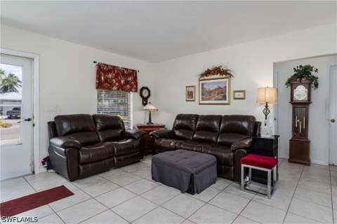756 Apple Ct, Marco Island FL - photo 13 of 34