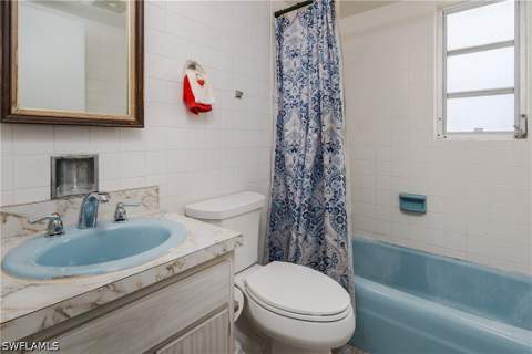 756 Apple Ct, Marco Island FL - photo 21 of 34