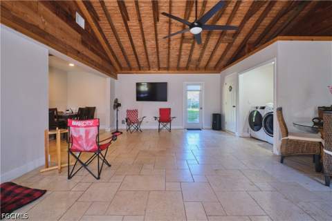 3731 Liberty Sq, Fort Myers FL - photo 18 of 24