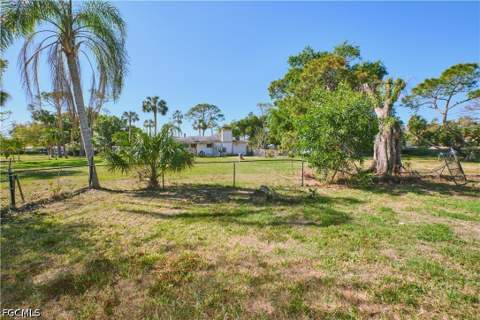 3731 Liberty Sq, Fort Myers FL - photo 23 of 24