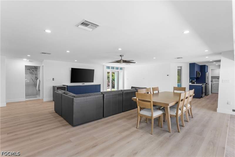 4 bedroom SingleFamilyResidence at 240 Southwinds Dr, Southwinds Estates, Sanibel — photo 5