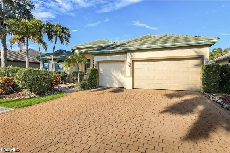 3 bedroom SingleFamilyResidence at 15930 Catalpa Cove Dr, Catalpa Cove, Fort Myers — photo 5