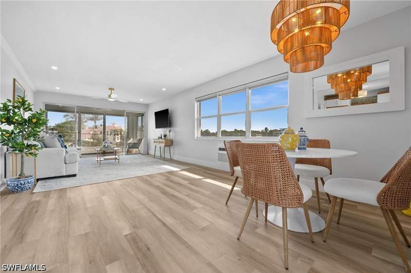 1 bedroom Condominium at 1550 Gulf Shore Blvd N E2, Lago Mar, Naples — photo 3