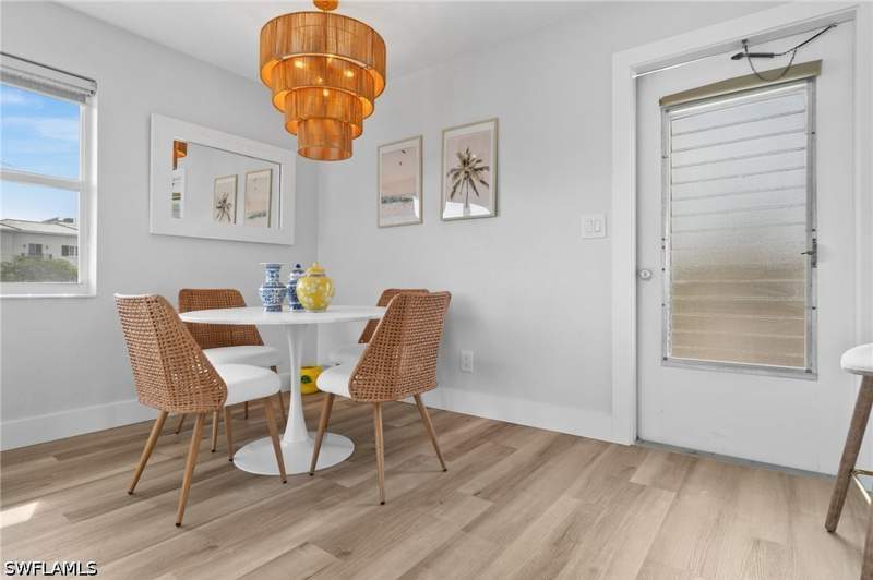 1 bedroom Condominium at 1550 Gulf Shore Blvd N E2, Lago Mar, Naples — photo 4