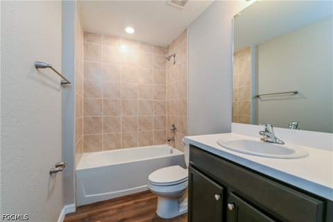 719 SW 13th Ter, Cape Coral FL - photo 8 of 15
