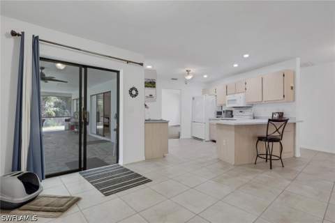760 1st St NW, Naples FL - photo 13 of 47
