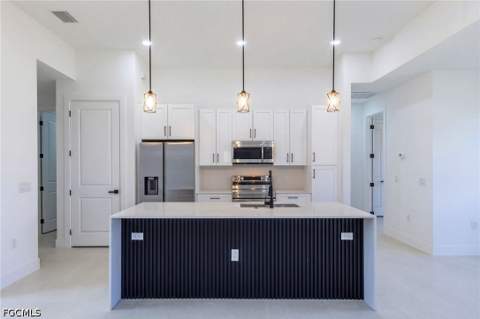 1403 NE 18th Ter, Cape Coral FL - photo 9 of 23