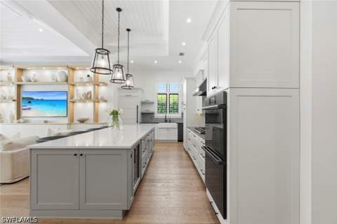 1064 13th St N, Naples FL - photo 19 of 46